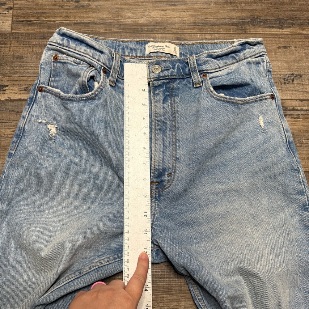 Abercrombie & Fitch The 90's Straight Ultra High-Rise Denim Jeans - Picture 11 of 13